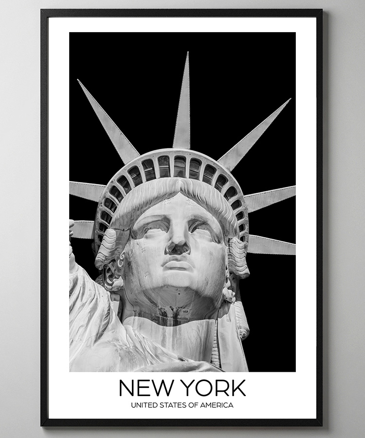 Statue of Liberty Enlightening the World